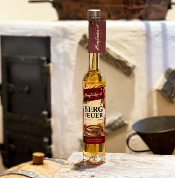 Berg Feuer Likör 33% Vol. 0.35l